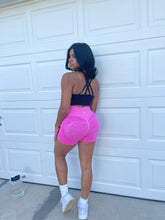 Load image into Gallery viewer, Fuchsia Essential Shorts