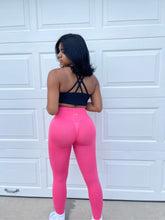 Load image into Gallery viewer, Blush Signature Leggings
